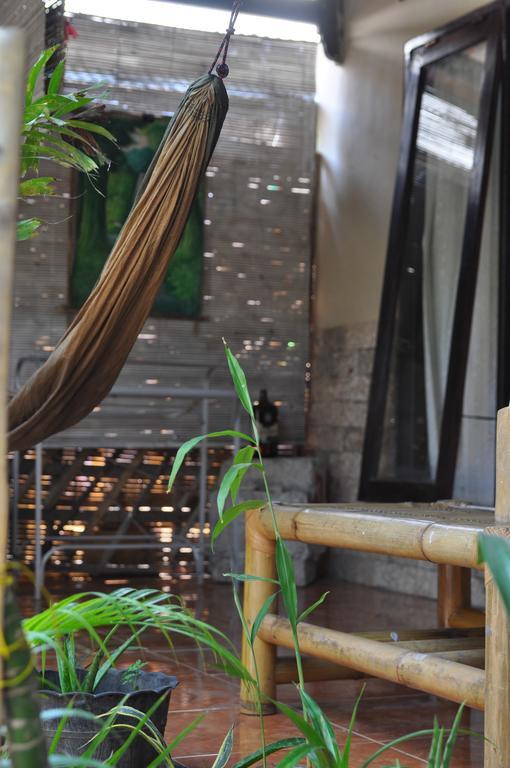 Three Little Birds Homestay 길리트라왕안 외부 사진