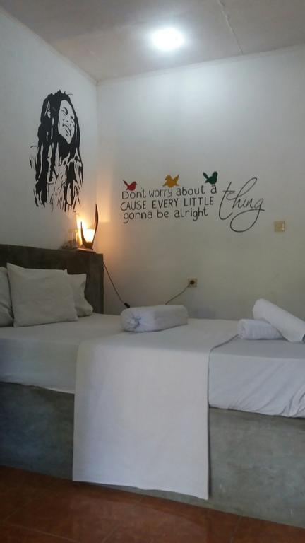 Three Little Birds Homestay 길리트라왕안 외부 사진